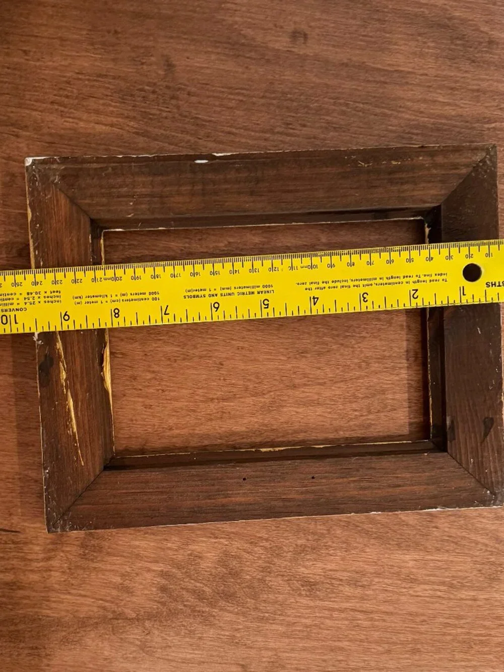 Vintage-Style Distressed Gold Wood Picture Frame – Fits 5x7 Art